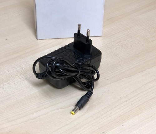 24 Volt 1 Amper 5.5x2.5x12 mm Sline AD-2401 Adaptör